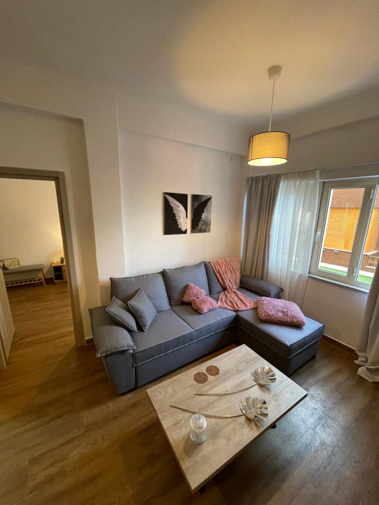 Compass Lofts Athens Apartment Екстериор снимка