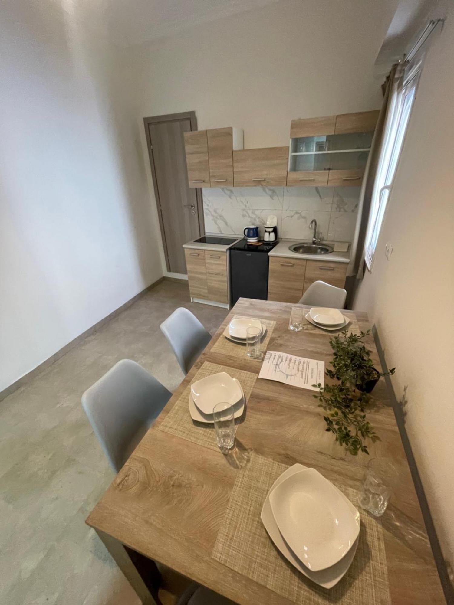 Compass Lofts Athens Apartment Екстериор снимка