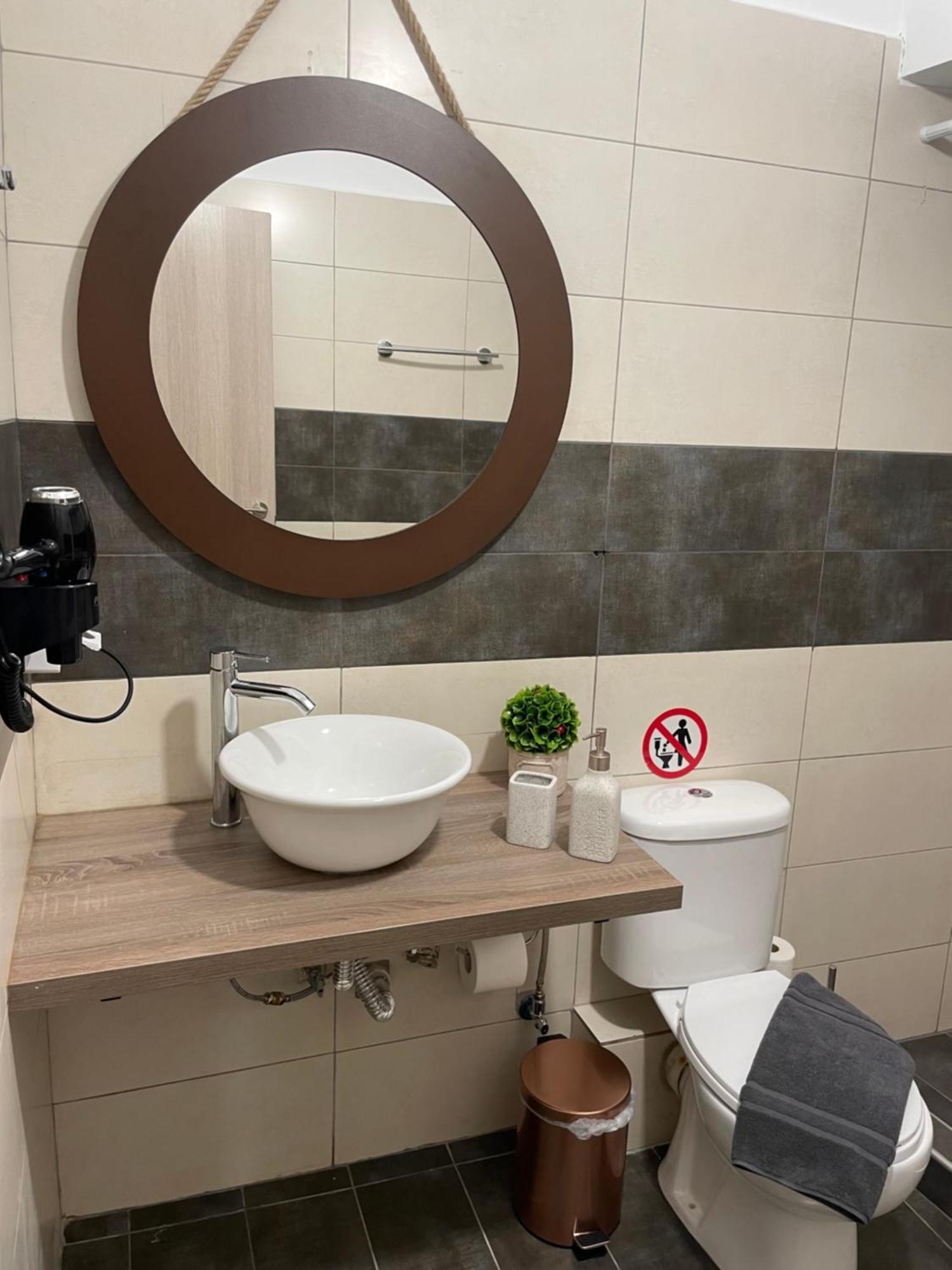 Compass Lofts Athens Apartment Екстериор снимка