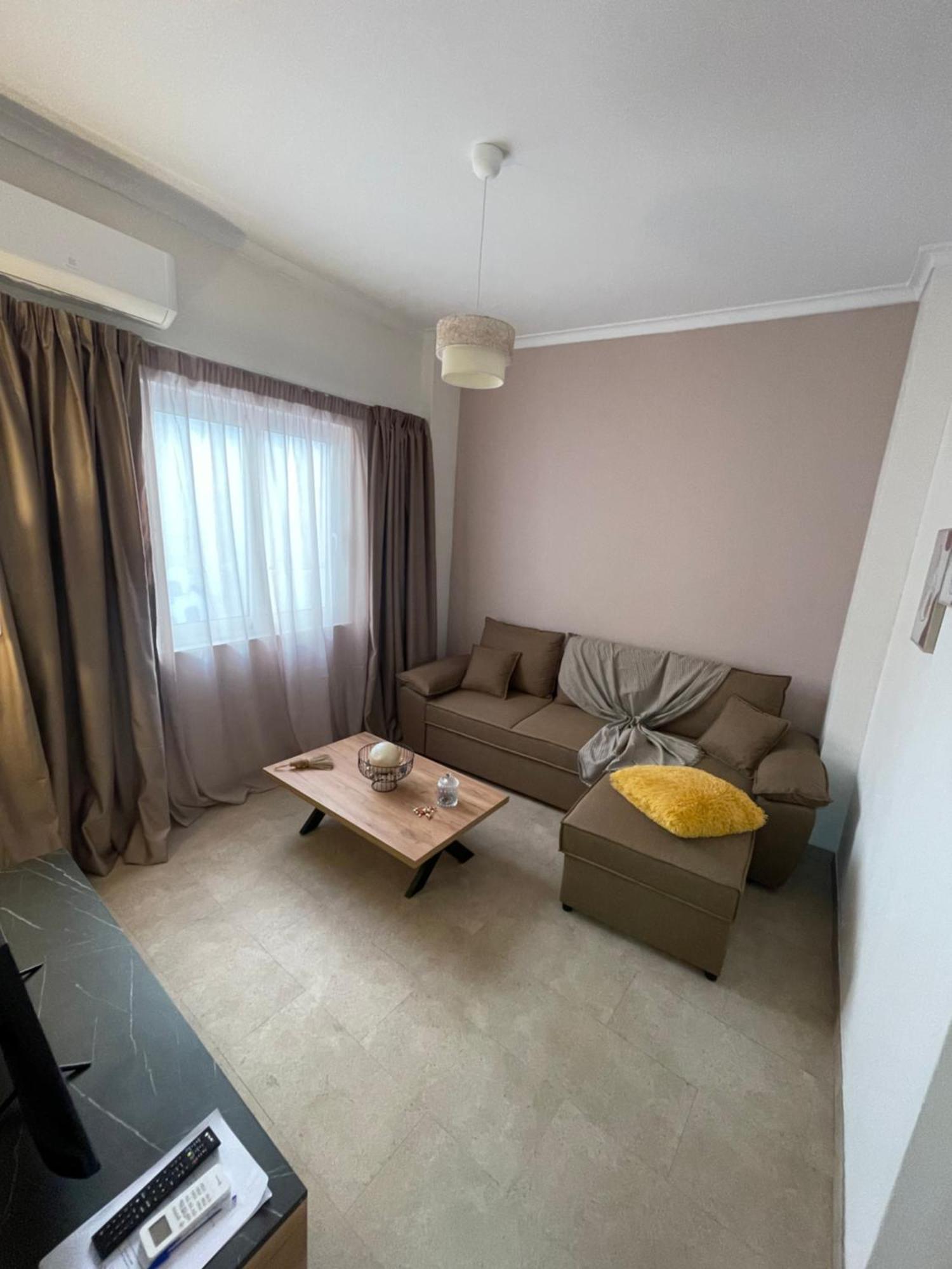 Compass Lofts Athens Apartment Екстериор снимка