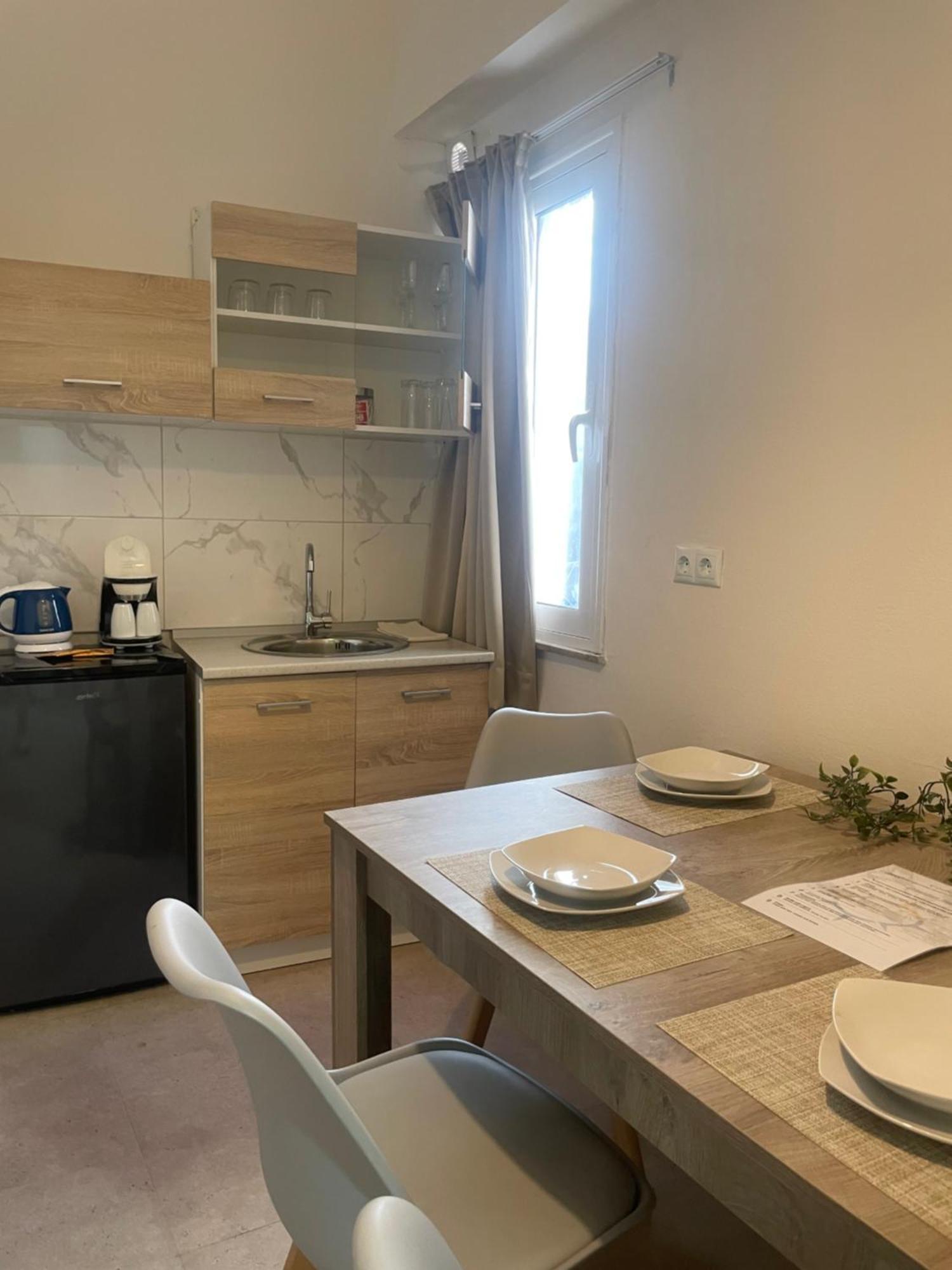 Compass Lofts Athens Apartment Екстериор снимка