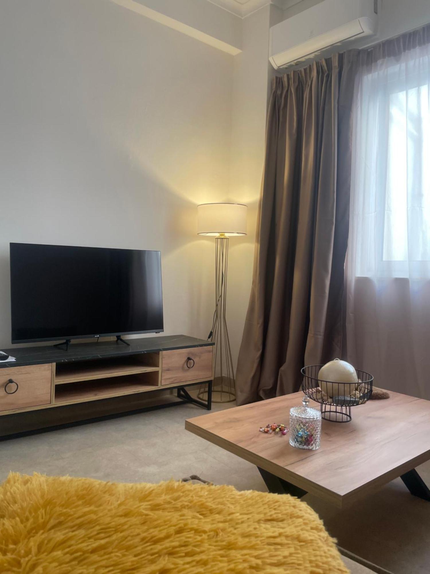 Compass Lofts Athens Apartment Екстериор снимка