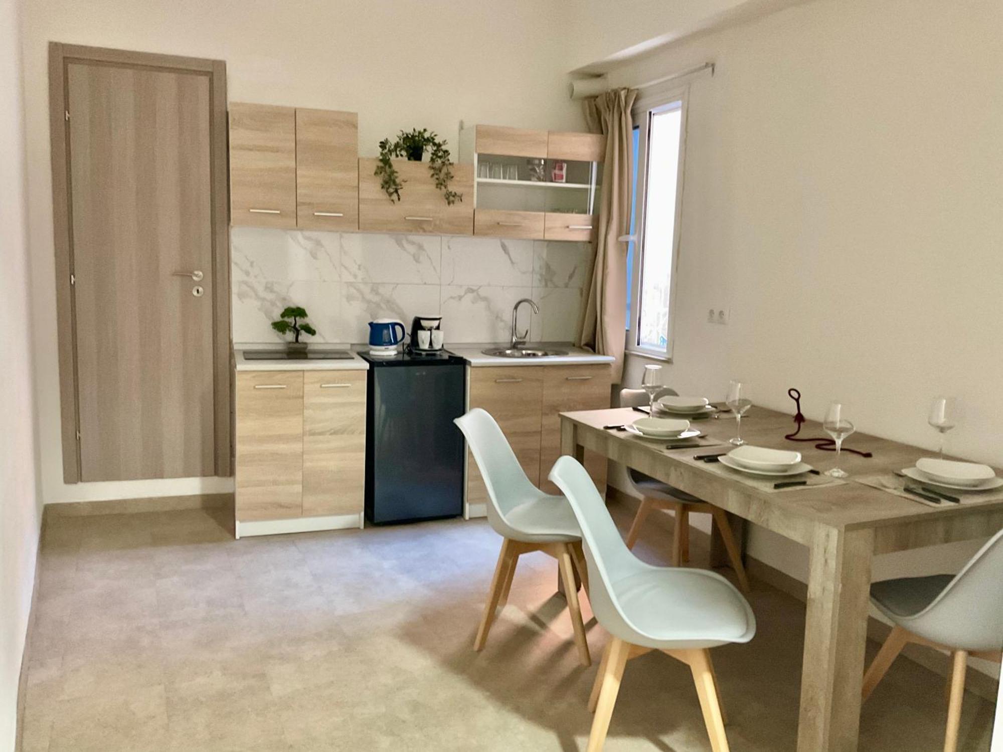 Compass Lofts Athens Apartment Екстериор снимка