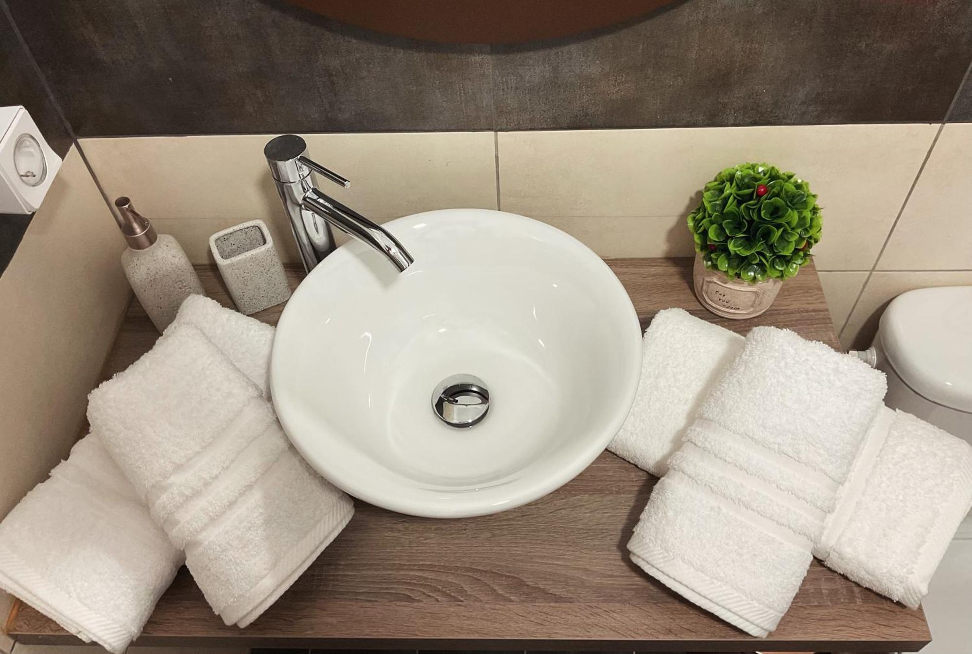 Compass Lofts Athens Apartment Екстериор снимка