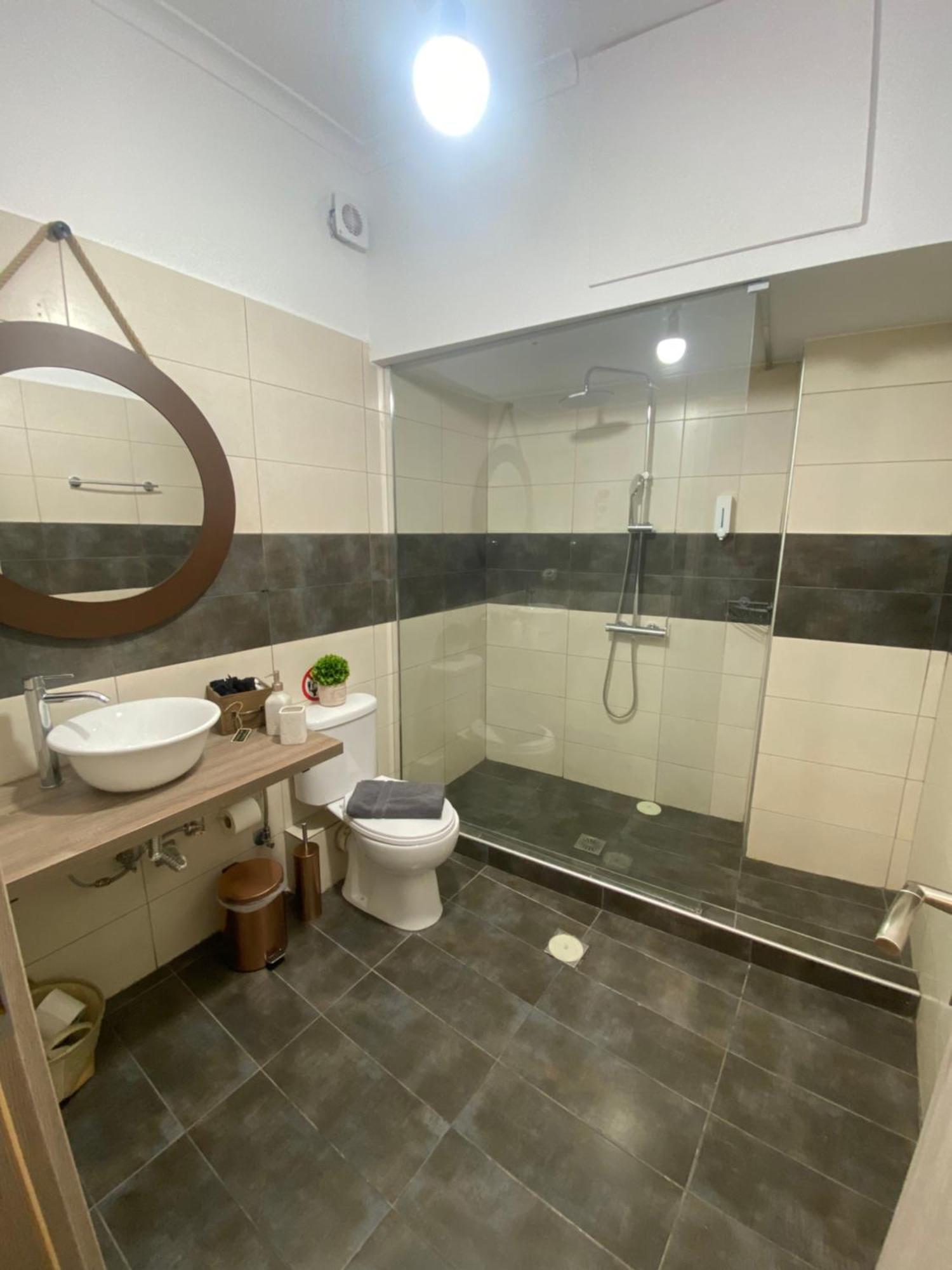 Compass Lofts Athens Apartment Екстериор снимка