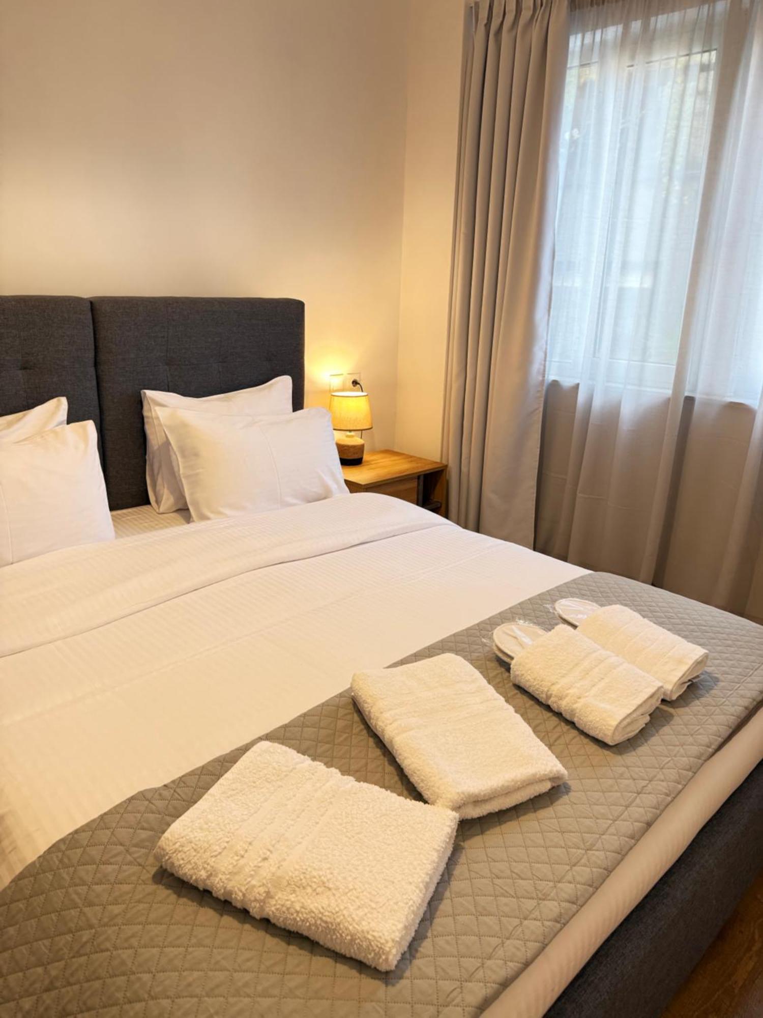 Compass Lofts Athens Apartment Екстериор снимка